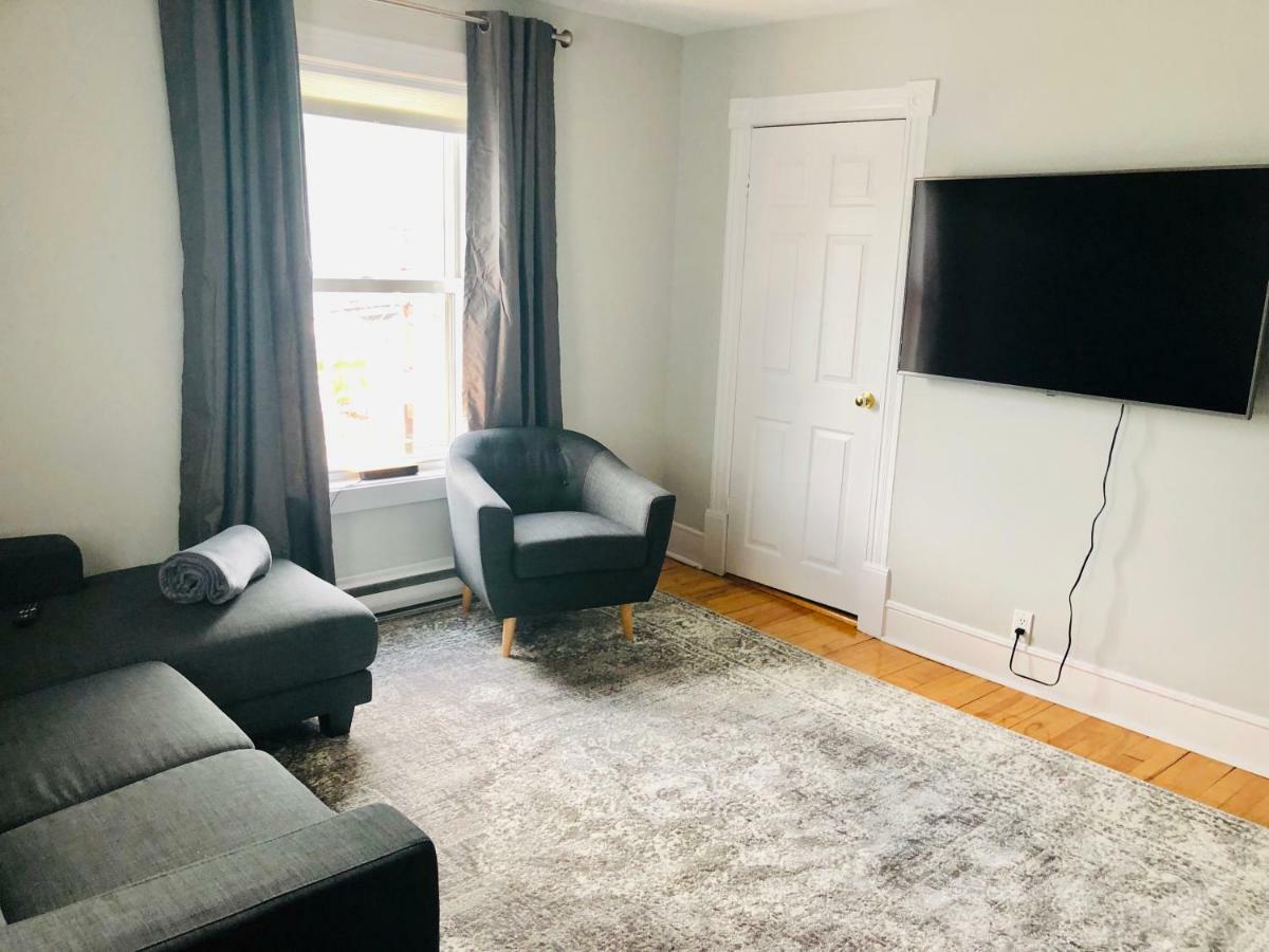 Le « Lake View » De La Suite North Hatley Eksteriør billede