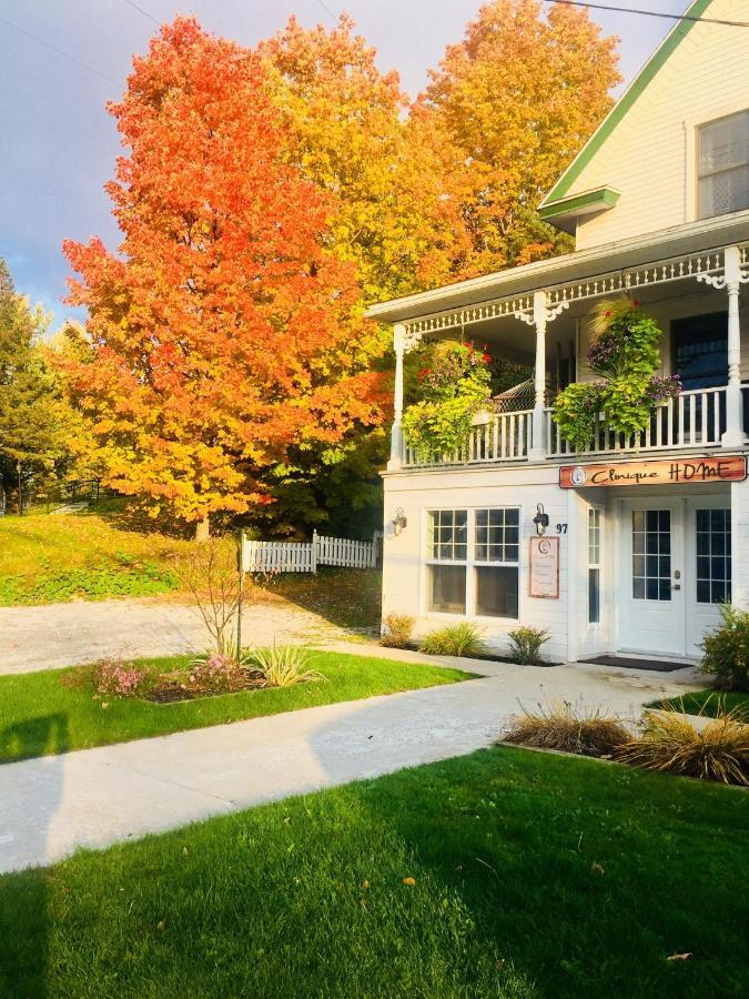 Le « Lake View » De La Suite North Hatley Eksteriør billede